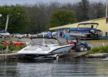 Boat launch and retrieval services